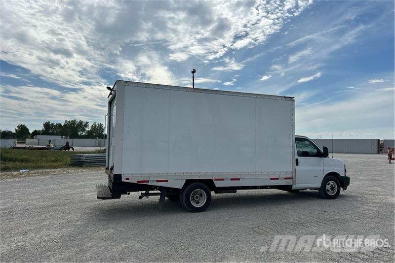 GMC Savana G3500 4x2 Refrigerated Truck Camion a temperatura controllata