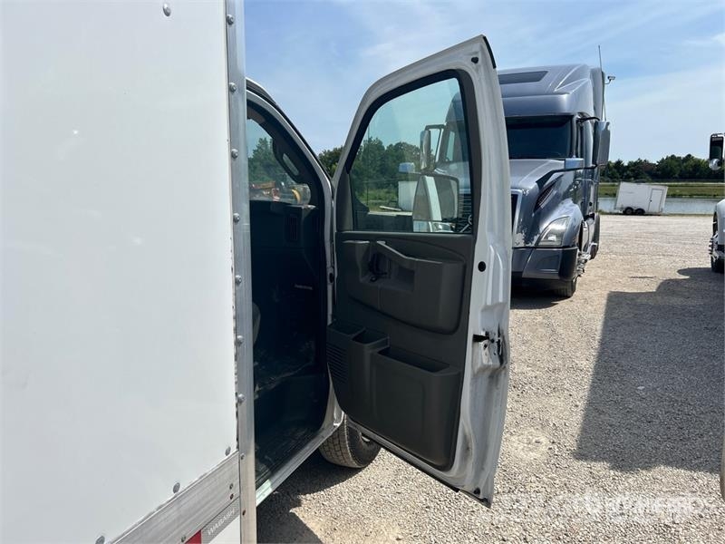 GMC Savana G3500 4x2 Refrigerated Truck Isotermos y frigoríficos