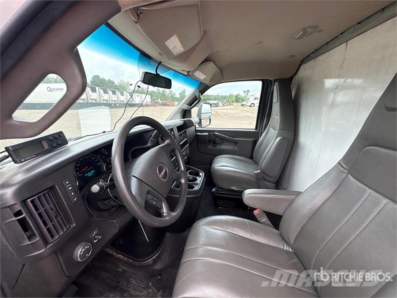 GMC Savana G3500 4x2 Refrigerated Truck Isotermos y frigoríficos
