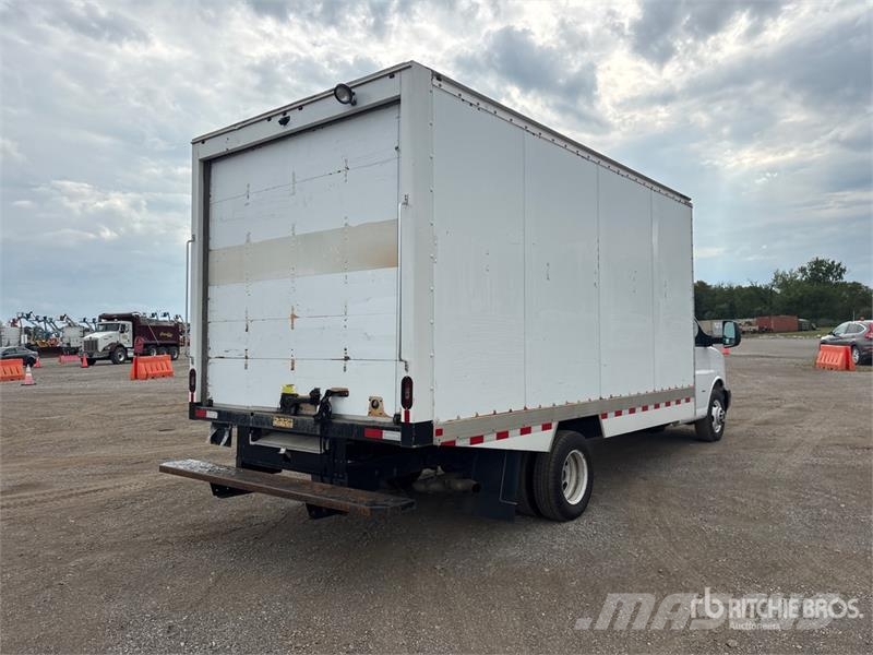 GMC Savana G3500 4x2 Refrigerated Truck Isotermos y frigoríficos