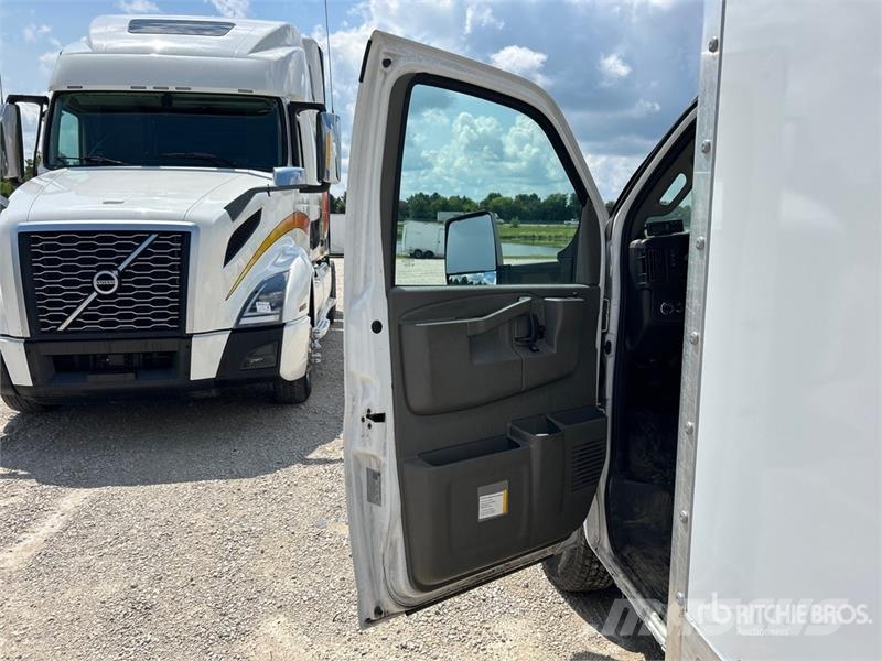 GMC Savana G3500 4x2 Refrigerated Truck Isotermos y frigoríficos