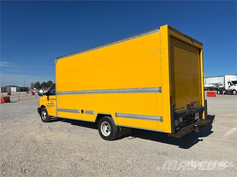 GMC Savana G3500 4x2 Van Truck Sanduk kamioni