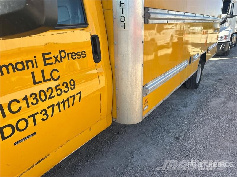 GMC Savana G3500 4x2 Van Truck Sanduk kamioni