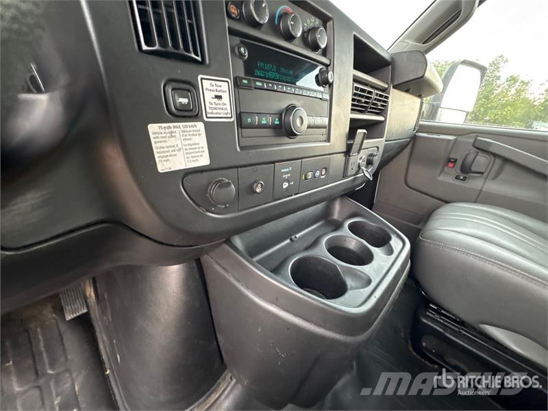 GMC Savana G3500 4x2 Van Truck Van Body Trucks