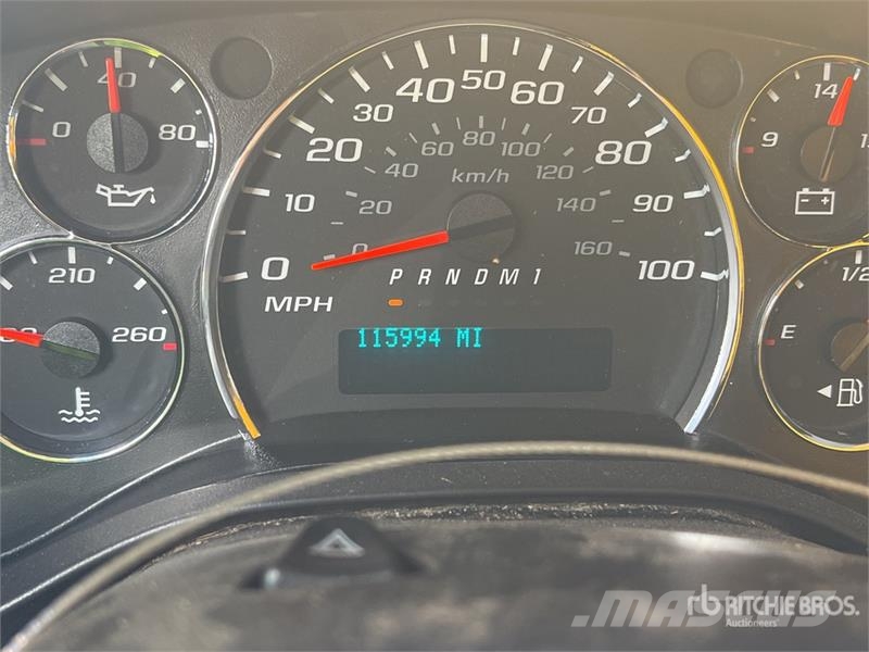 GMC Savana G3500 4x2 Van Truck Camion cassonati