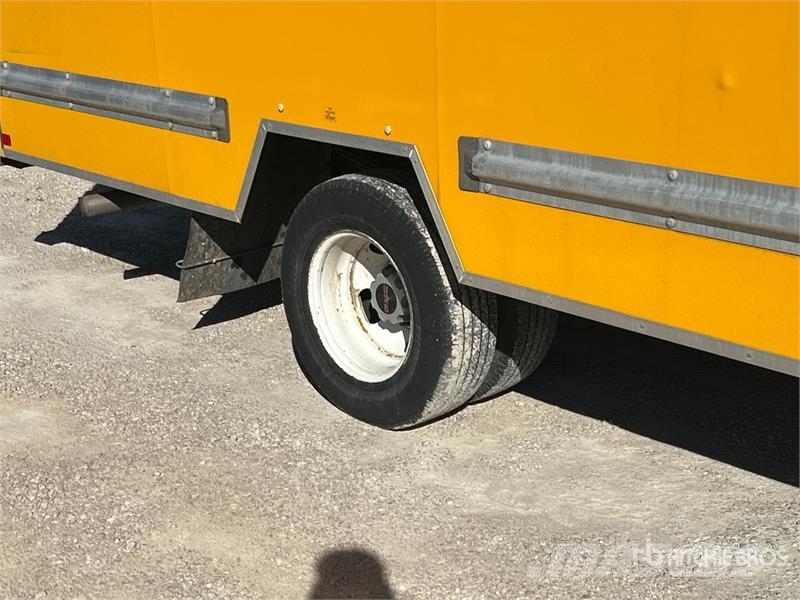 GMC Savana G3500 4x2 Van Truck Sanduk kamioni