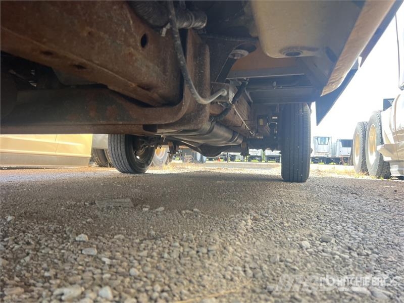 GMC Savana G3500 4x2 Van Truck Camion cassonati