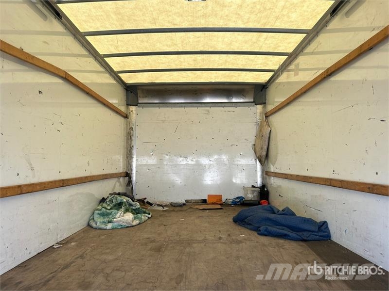 GMC Savana G3500 4x2 Van Truck Sanduk kamioni