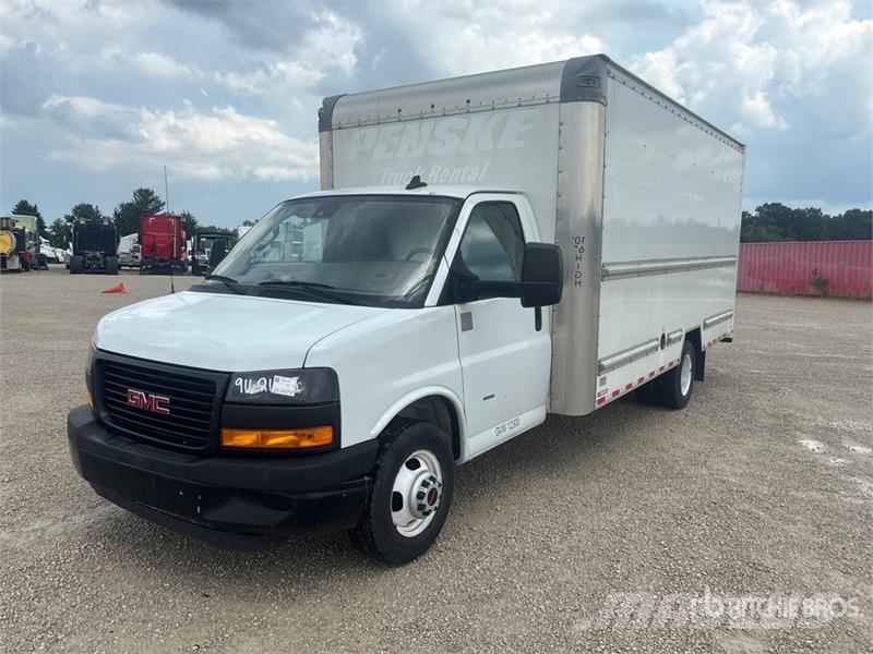 GMC Savana G3500 4x2 Van Truck Skriňová nadstavba