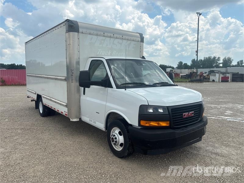 GMC Savana G3500 4x2 Van Truck Skriňová nadstavba