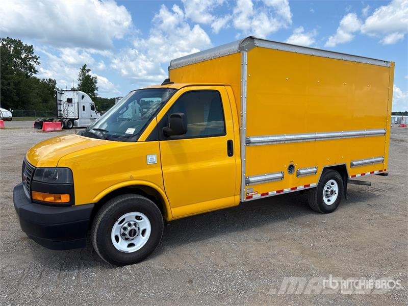GMC Savana G3500 4x2 Van Truck Skriňová nadstavba