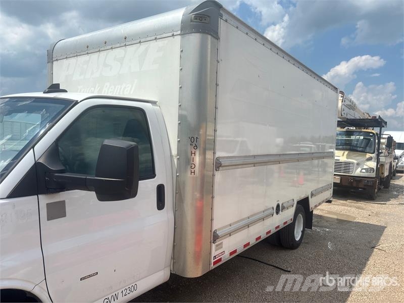 GMC Savana G3500 4x2 Van Truck Skriňová nadstavba