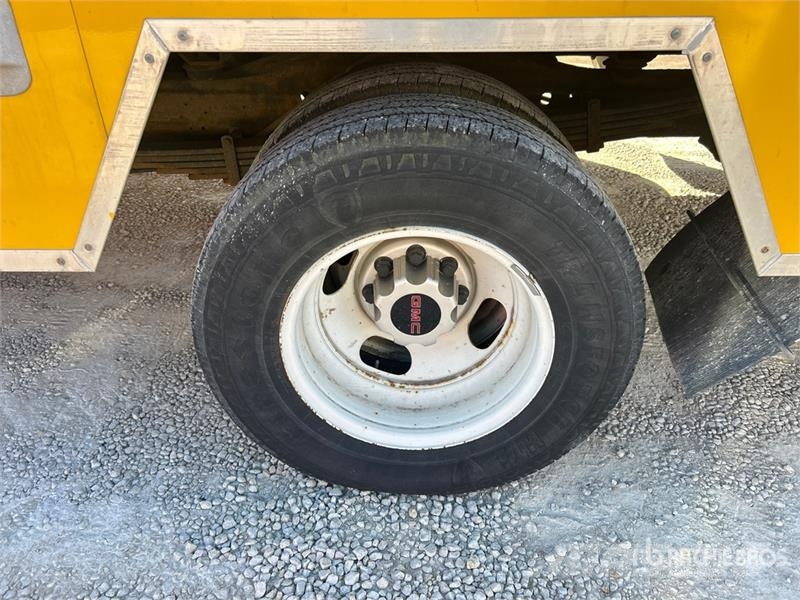 GMC Savana G3500 4x2 Van Truck Sanduk kamioni