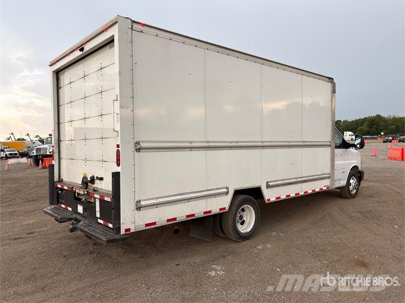 GMC Savana G3500 4x2 Van Truck Van Body Trucks