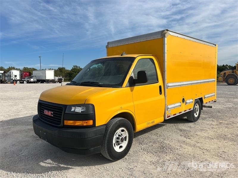 GMC Savana G3500 4x2 Van Truck Dobozos teherautók