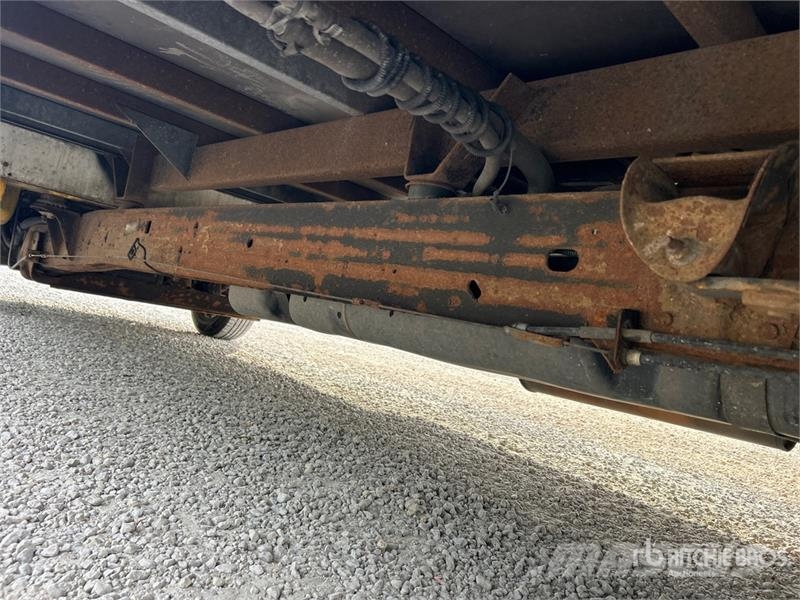 GMC Savana G3500 4x2 Van Truck Фургони