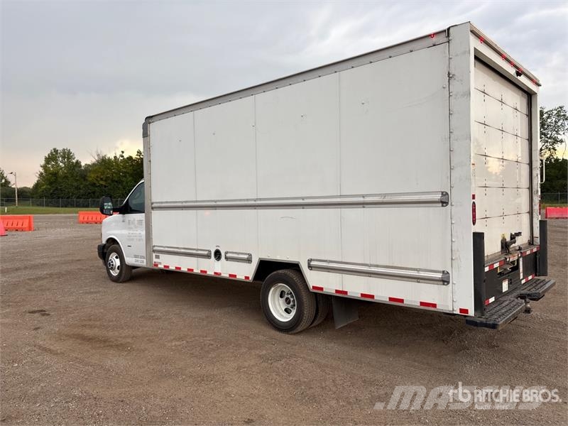 GMC Savana G3500 4x2 Van Truck Van Body Trucks