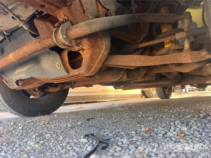 GMC Savana G3500 4x2 Van Truck Camion cassonati