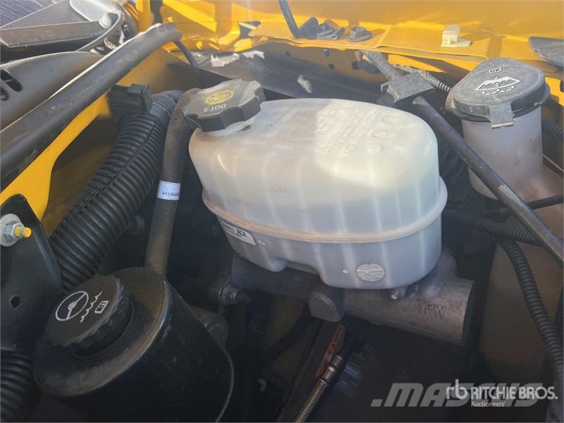 GMC Savana G3500 4x2 Van Truck Camion cassonati