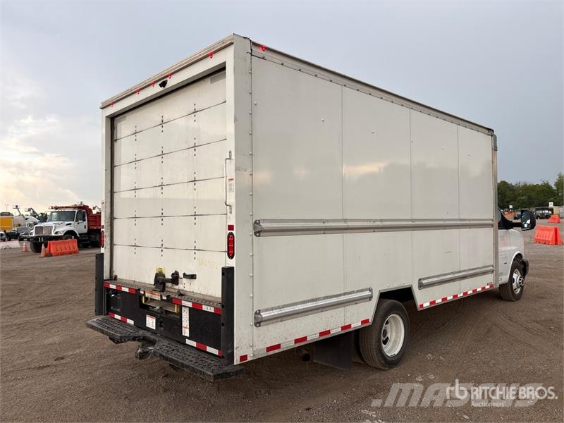 GMC Savana G3500 4x2 Van Truck Van Body Trucks
