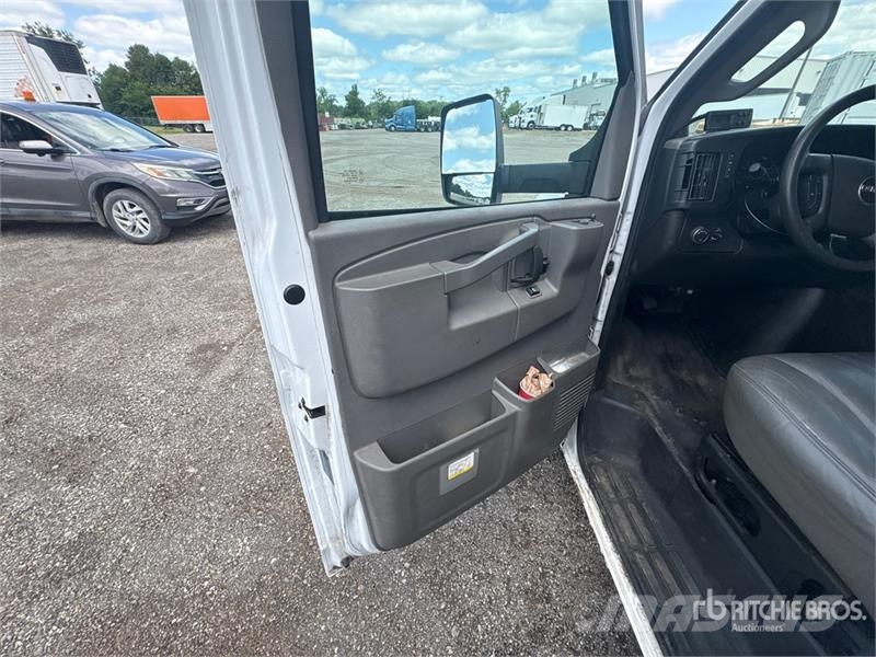 GMC Savana G3500 Refrigerated Truck Isotermos y frigoríficos