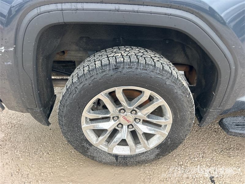 GMC Sierra 1500 Muu