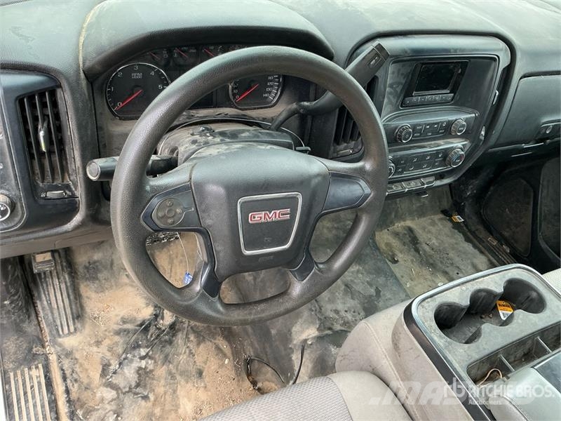 GMC Sierra 1500 Otros
