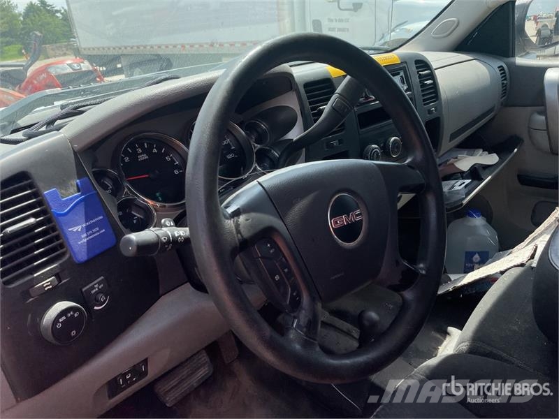 GMC Sierra 2500HD Ostalo