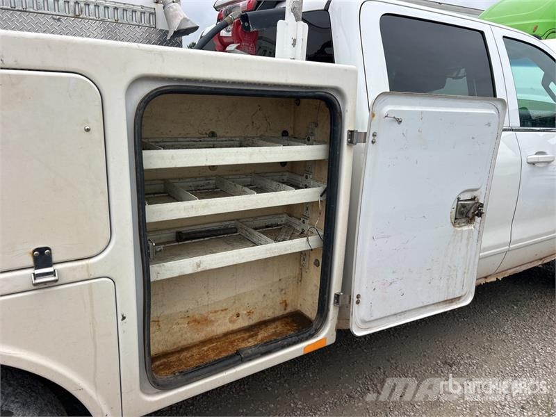 GMC Sierra 3500HD 4x4 Crew Cab Utility Truck Pick up/Fiancata ribaltabile
