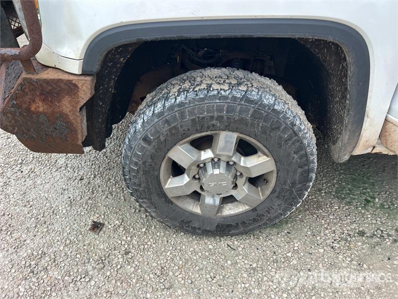 GMC Sierra 3500HD 4x4 Crew Cab Utility Truck Pick up/Fiancata ribaltabile
