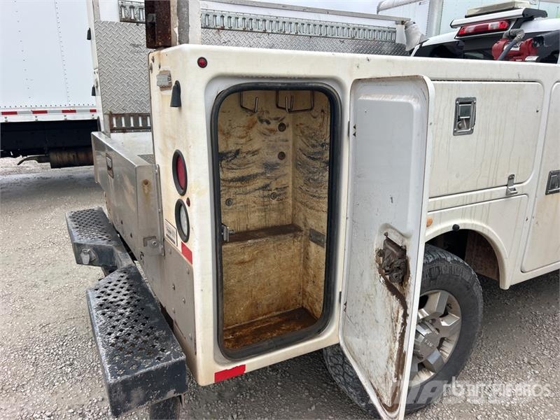 GMC Sierra 3500HD Utility Truck Pick up/Dropside