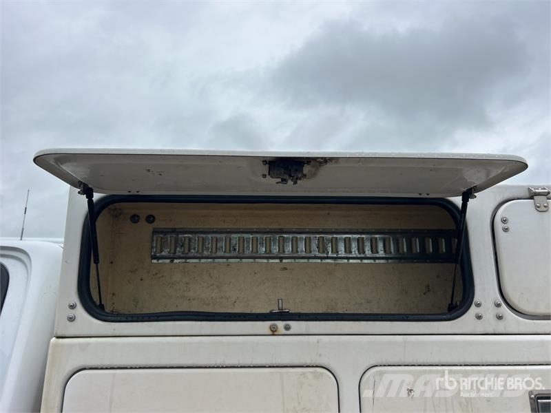 GMC Sierra 3500HD Utility Truck Pick up/Dropside