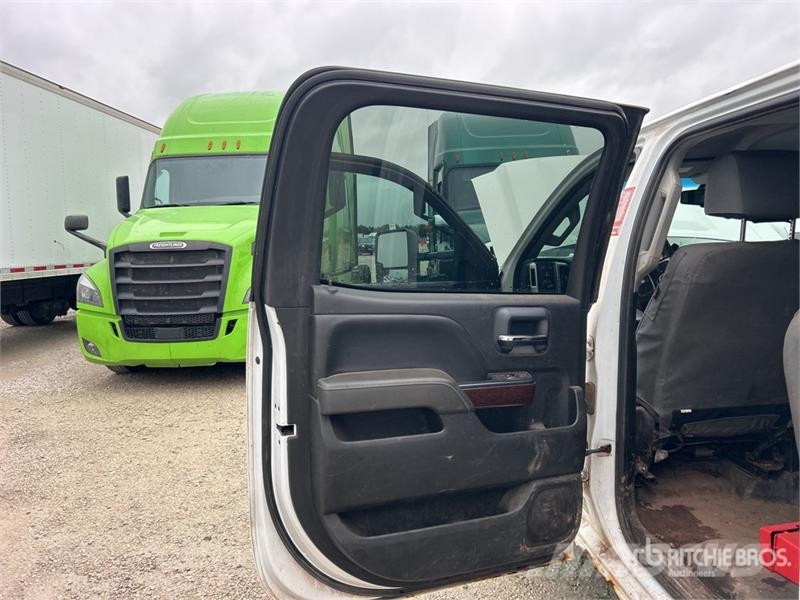 GMC Sierra 3500HD Utility Truck Pick up/Dropside