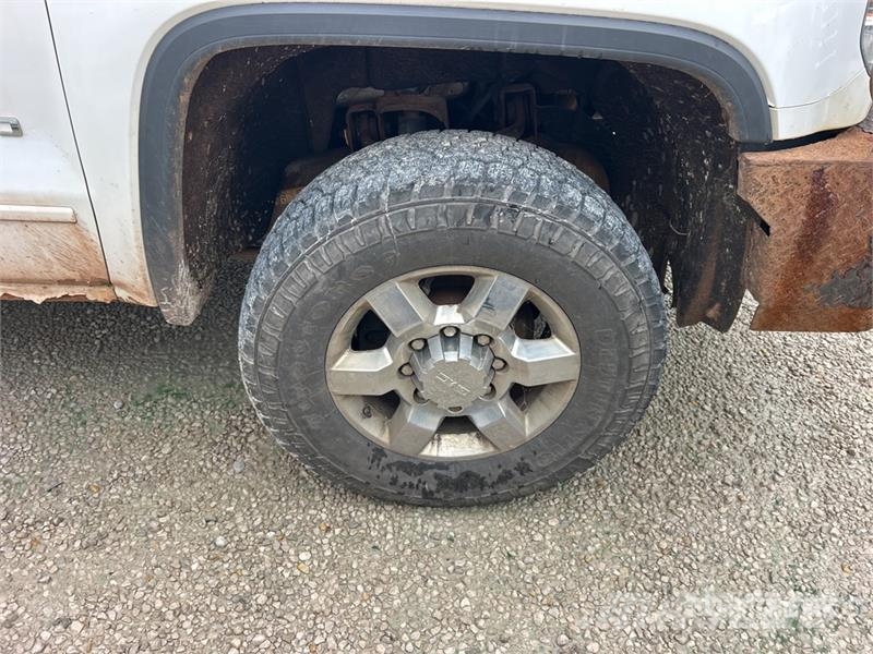 GMC Sierra 3500HD Utility Truck Pick up/Dropside