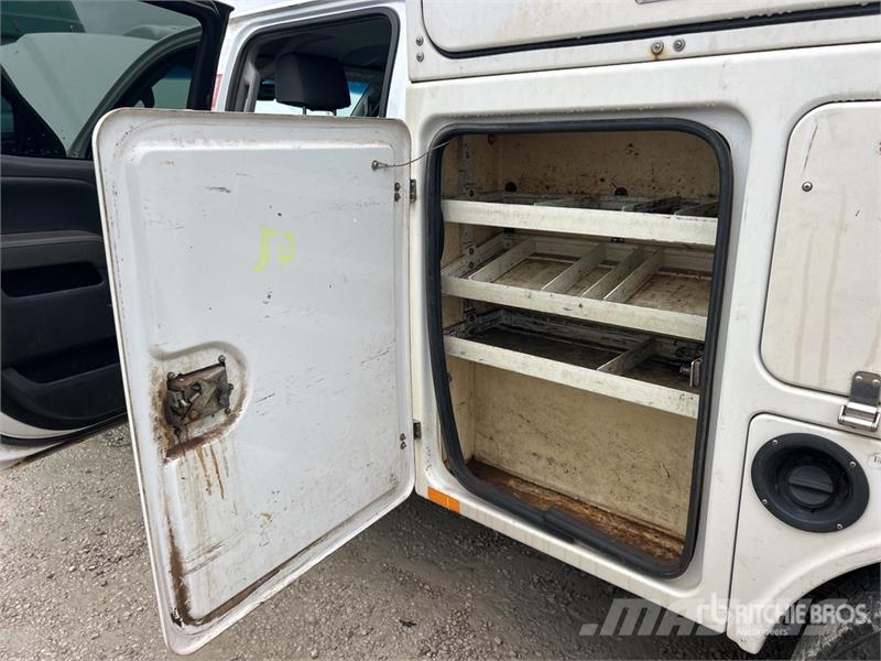 GMC Sierra 3500HD Utility Truck Pick up/Dropside
