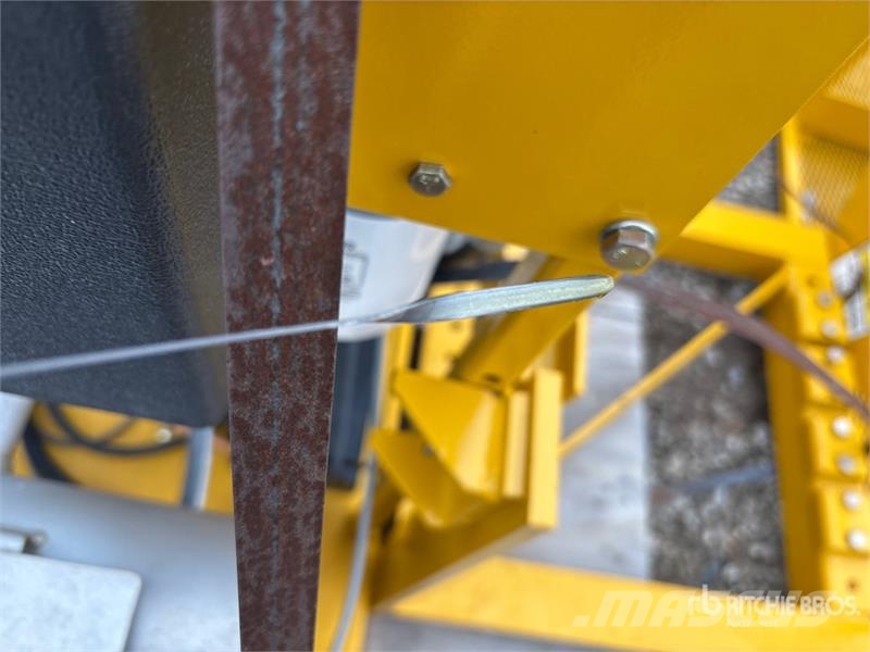 Gomaco 2000 Spanit Work Bridge Строительная техника - Другие