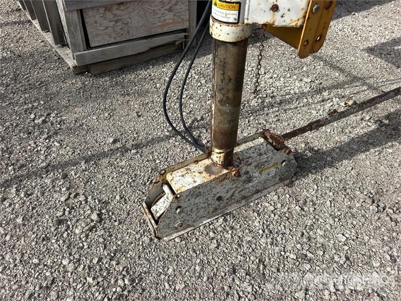Gomaco C-450 Bridge Deck Finisher Otros