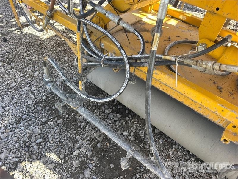 Gomaco C-450 Bridge Deck Finisher Outros Florestal