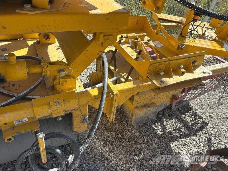 Gomaco C-450 Bridge Deck Finisher Outros Florestal