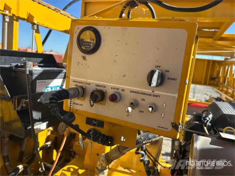Gomaco C-450 Bridge Deck Finisher Outros Florestal