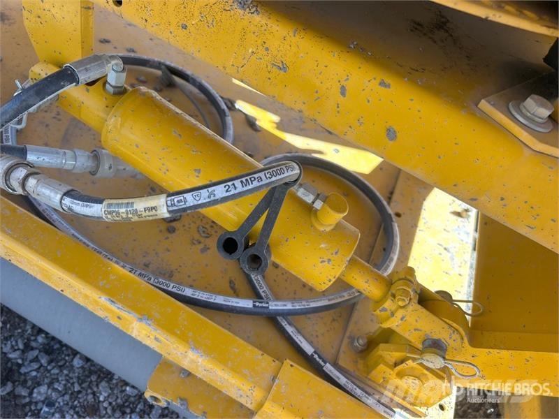 Gomaco C-450 Bridge Deck Finisher Outros Florestal
