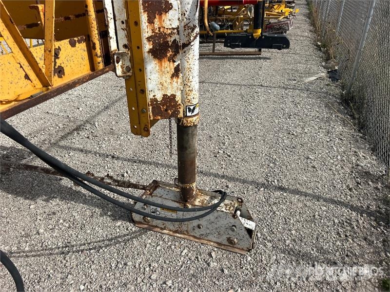 Gomaco C-450 Bridge Deck Finisher Otros