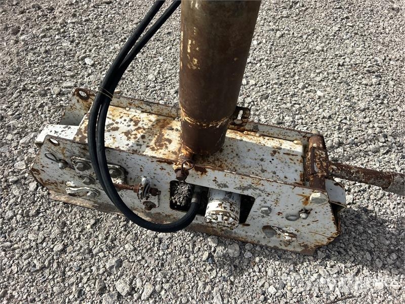 Gomaco C-450 Bridge Deck Finisher Otros
