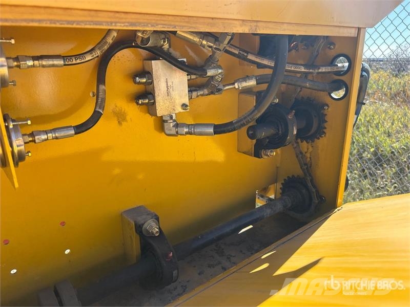 Gomaco C-450 Bridge Deck Finisher Outros Florestal