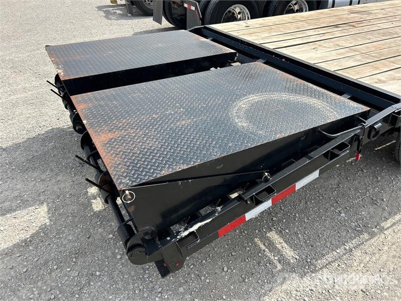  Gorilla 25DO7K 25 ft T/A Equipment Trailer (Inoper مقطورات مركبات نقل