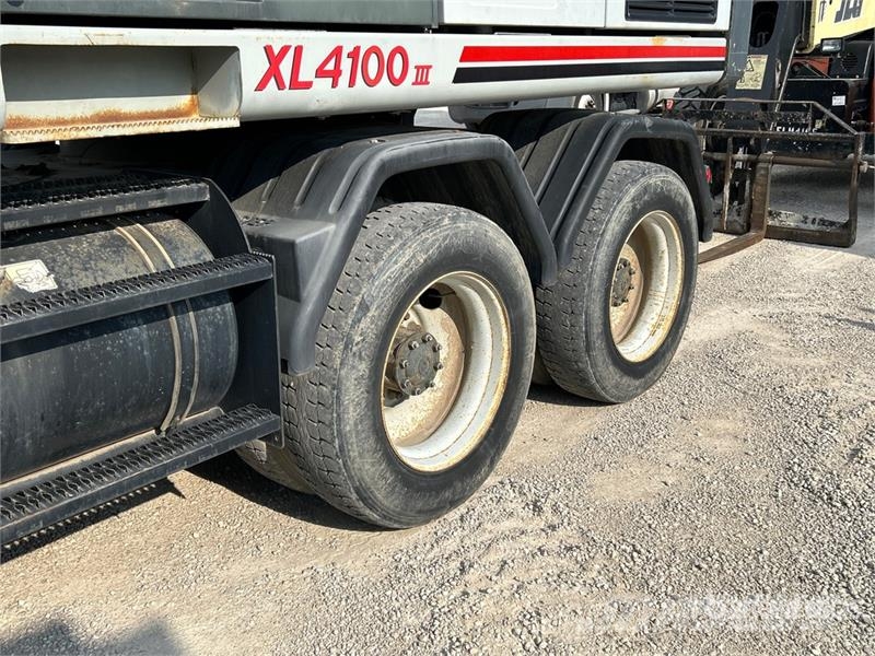 Gradall XL4100 Εκσκαφείς με τροχούς - λάστιχα