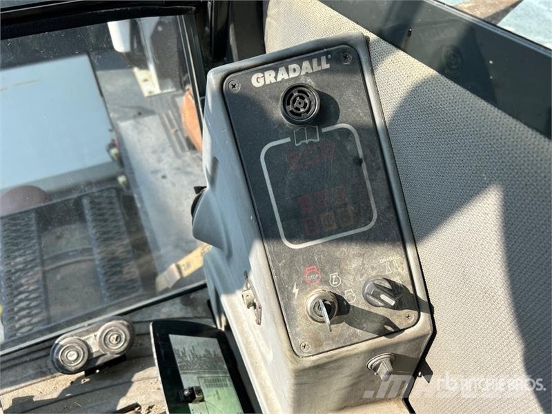 Gradall XL4100 Εκσκαφείς με τροχούς - λάστιχα