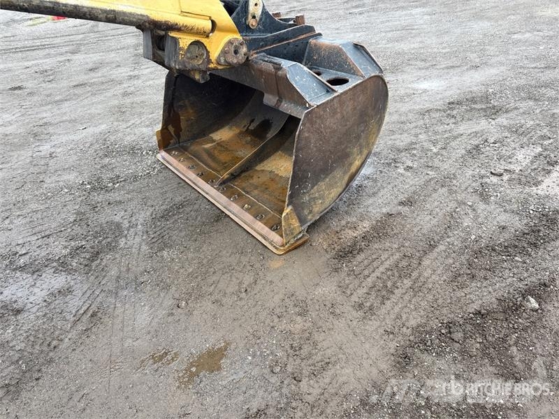 Gradall XL5200SV Tracked Excavator Kāpurķēžu ekskavatori