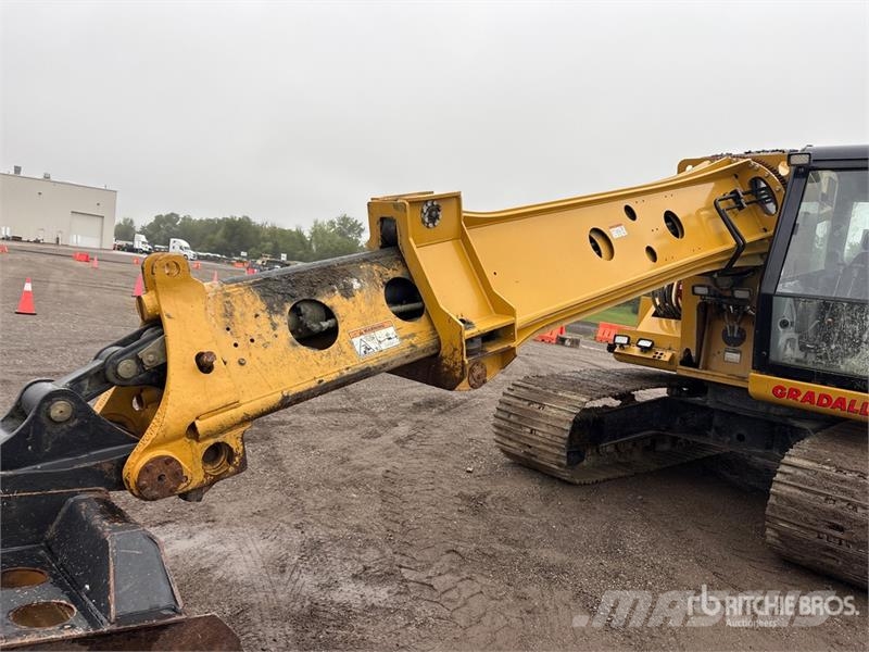 Gradall XL5200SV Tracked Excavator Kāpurķēžu ekskavatori