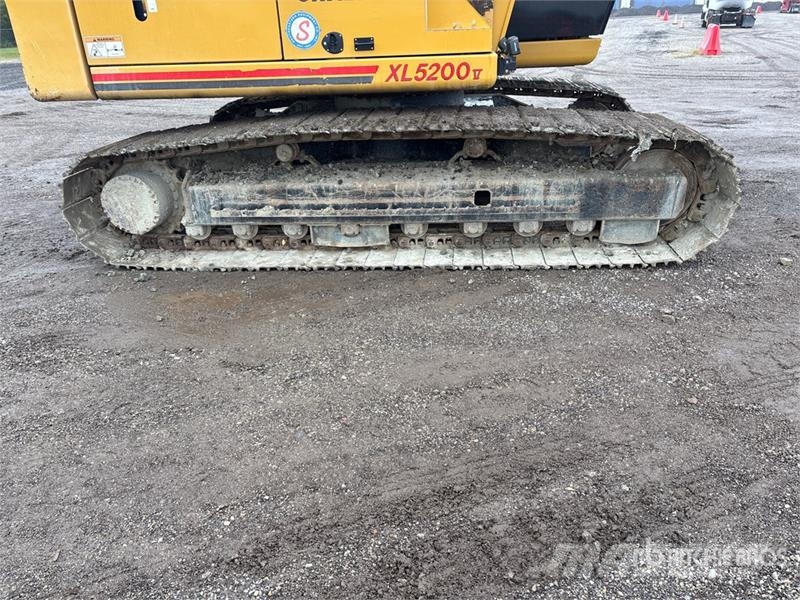 Gradall XL5200SV Tracked Excavator Kāpurķēžu ekskavatori